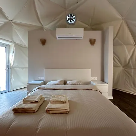 Οργανωμένο κάμπινγκ Geometry Park